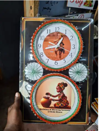 [ GRAB IT AT LOW PRICE+ ADDED OFFERS 🤩🤩✨ !!! ] 2 in 1 A3 Brand new Stylish and Luxurious Wall Clock