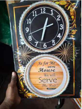 [ GRAB IT AT LOW PRICE+ ADDED OFFERS 🤩🤩✨ !!! ] 2 in 1 A3 Brand new Stylish and Luxurious Wall Clock