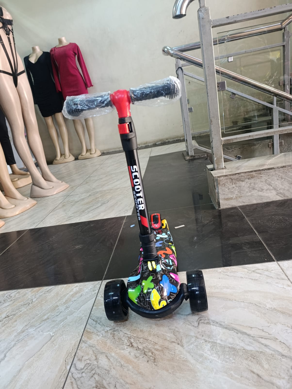 Adjustable 3-Wheel Kick Scooter with Graffiti Print & LED Wheels