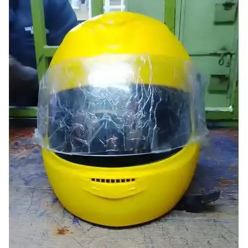 Motorcycle Helmet – Ride Safe, Ride Stylish!
Protect your head without compromising on style. This high-quality motorcycle helmet combines safety, comfort, and sleek design for every rider. Perfect fo