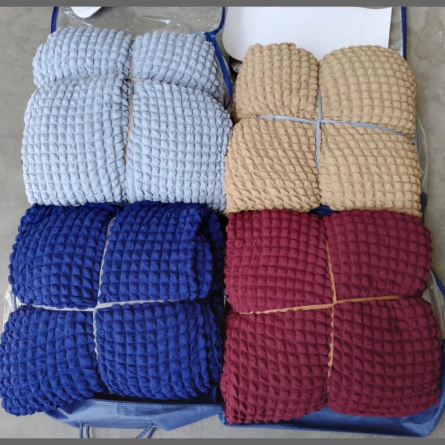 Bubble Seat Covers – Restocked & Trending! 🫧
Upgrade your sofa game in seconds! 🛋️✨
Give your living room a fresh, modern look with these stylish Bubble Seat Covers — designed to protect, refresh, a