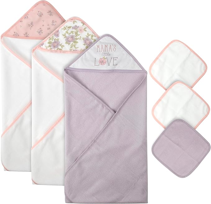 6 PIECE BATH SET THAT HAS 3 HOODED TOWELS  AND 3 WASH CLOTHS