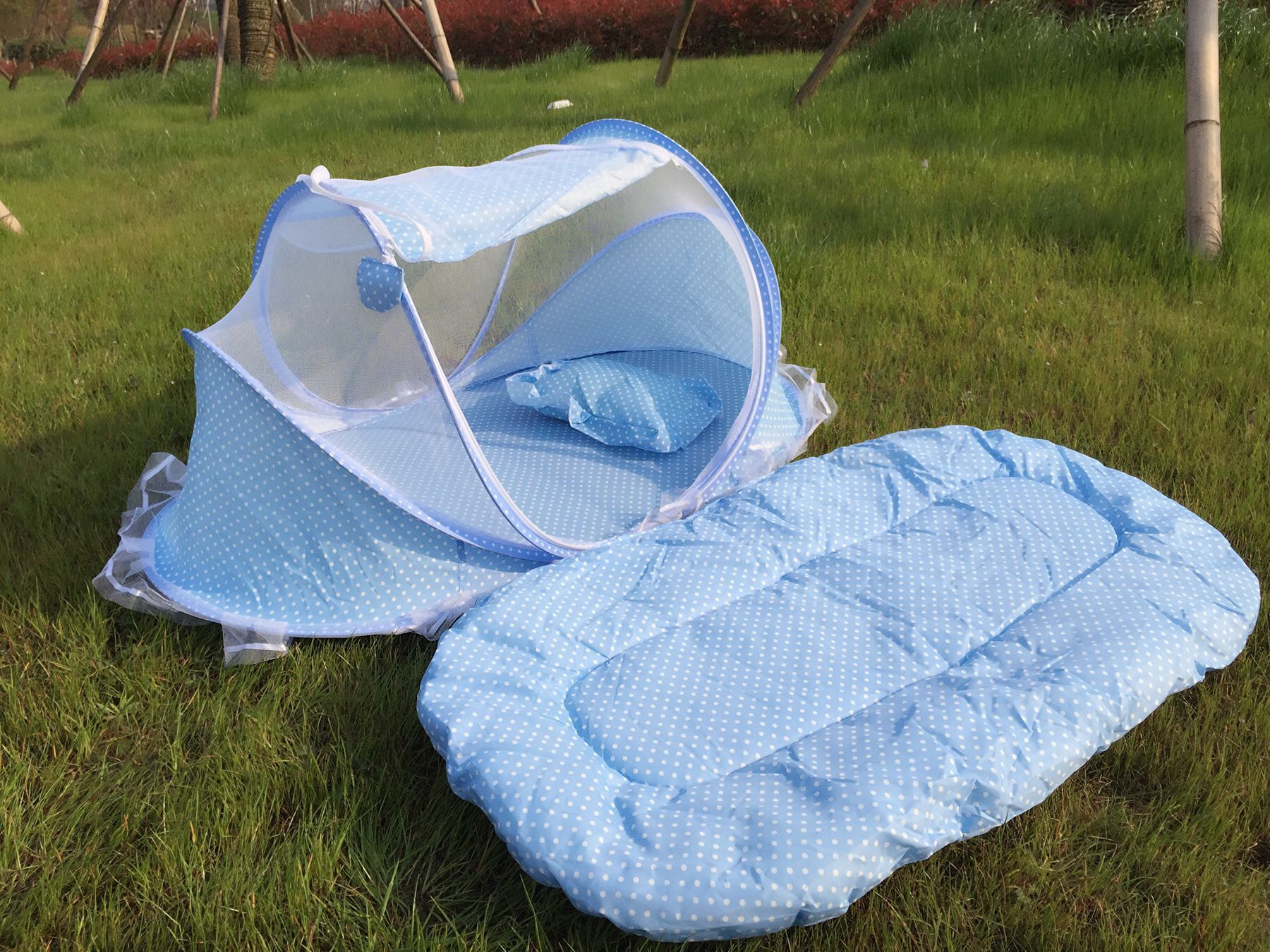 Fashion Portable Foldable Baby Sleeping Nest Cot Mosquito Net with Cushioned Fibre Mattress & Pink/Blue Mosquito Net – Lightweight Foldable Newborn Sleeping Nest, Breathable& Comfortable Infant Travel