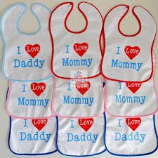 Bibs for Babies L – Soft, Cozy, and Adorable “I Love Mommy” Printed Bib to Keep Your Little One Clean, Comfortable, and Cute During Every Mealtime and Playtime