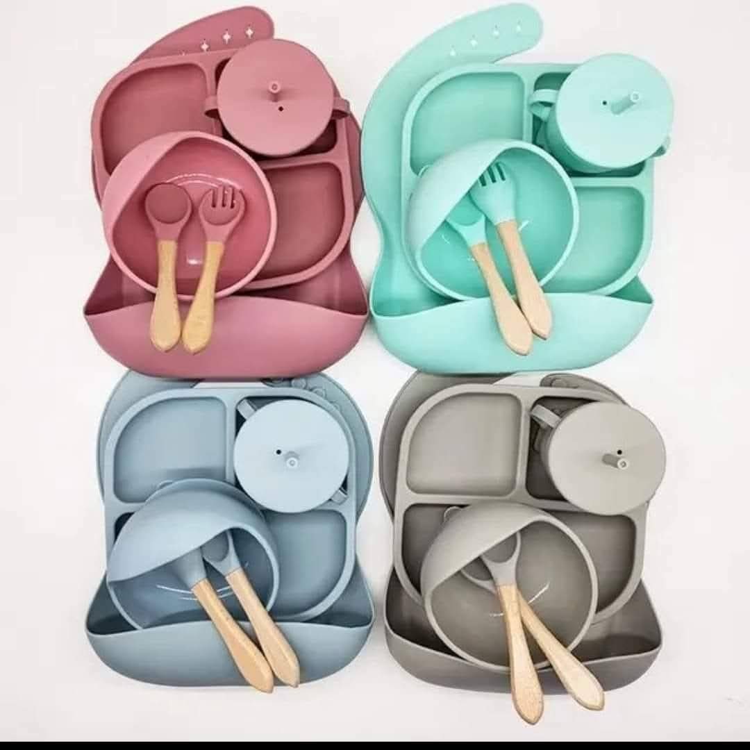 Silicone Baby Feeding Set, Baby Led Weaning Supplies with Suction Bowl Divided Plate, Toddler Self Feeding Dish Set with Spoons Forks Sippy Cup Adjustable Bib, Baby Eating Utensils Baby Bowl Plat