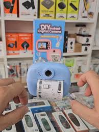 AM200 Polaroid Camera – Instant Print Photography with High-Quality Lens and Portable Design for Capturing Memories Anytime, Anywhere, Compatible with Instant Film and Smart Devices