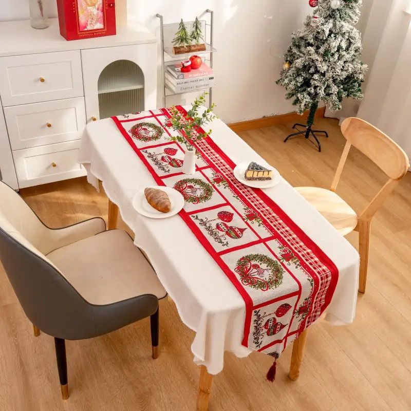 Christmas Themed Table Runner 35x185cm Decorative Holiday Dining Linen, Festive Table Decor for Home, Parties, and Family Gatherings, Elegant Seasonal Centerpiece for Living Room and Kitchen
