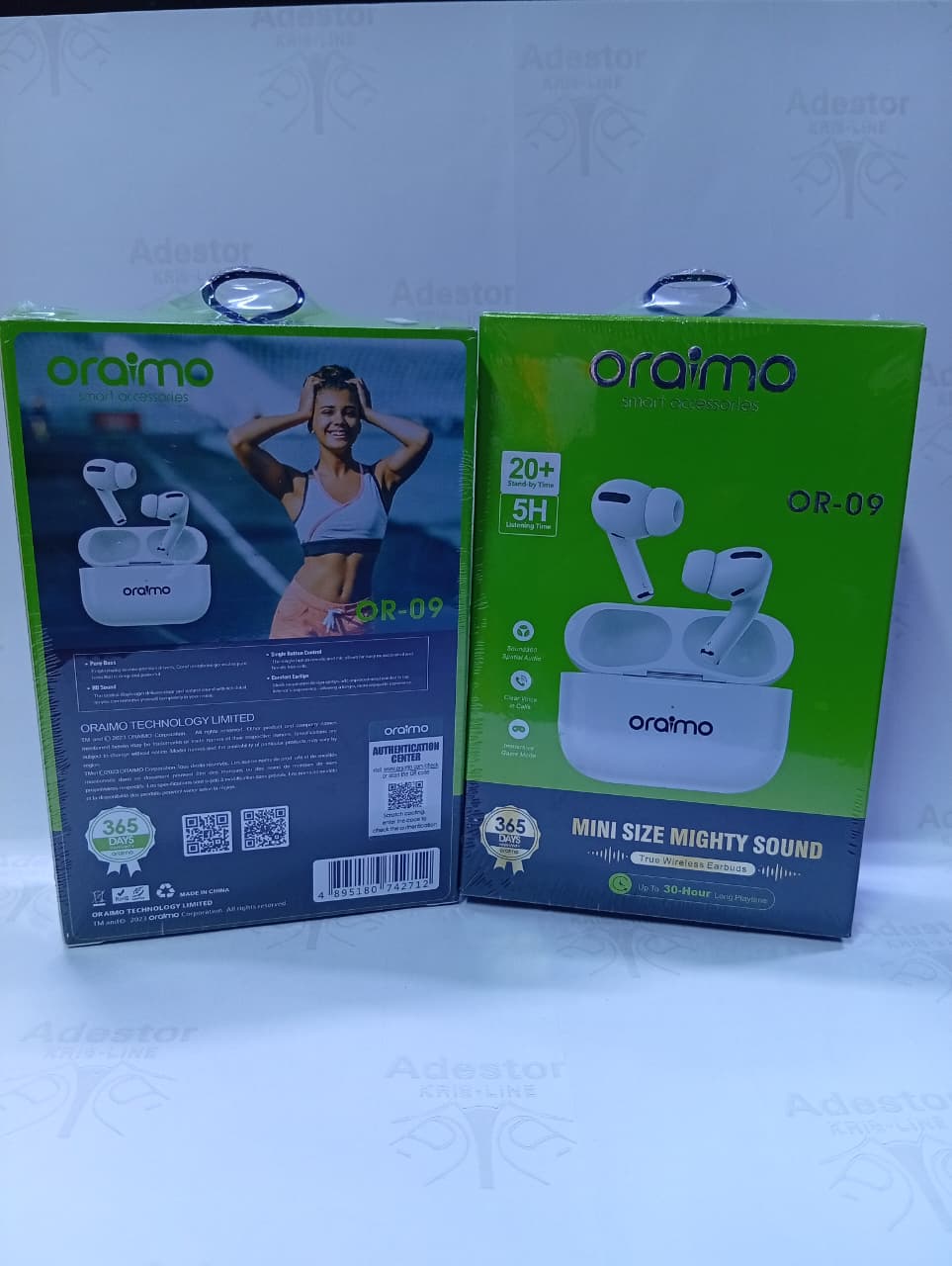 Oraimo OR-09 Mini Wireless Bluetooth Earbuds | AirPods Pro Style | Bluetooth 5.0 | Mighty Sound | Noise Reduction | 2–3H Playtime | 300mAh Charging Case | Android & iOS Compatible – White