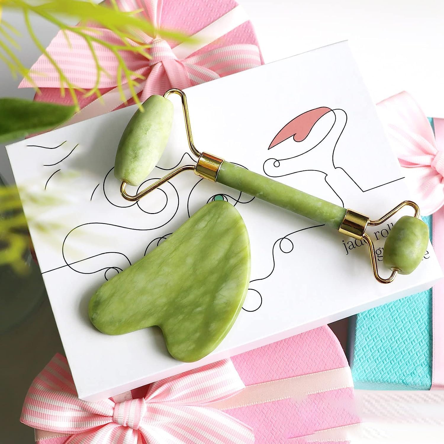 Stone and Jade Roller Natural Face Facial Massage Roller for Women Face Shaper Jade Face Roller for Natural Glowing Skin & Improves Skin care Facial Massage Reduces Eye Puffiness