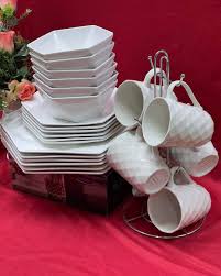 24-Piece Hexagonal Dinner Set – Elegant Ceramic Tableware with 6 Plates, 6 Side Plates, 6 Bowls, and 6 Mugs. Durable, Dishwasher- and Microwave-Safe, Perfect for Home, Parties, or Restaurants