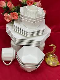 24-Piece Hexagonal Dinner Set – Elegant Ceramic Tableware with 6 Plates, 6 Side Plates, 6 Bowls, and 6 Mugs. Durable, Dishwasher- and Microwave-Safe, Perfect for Home, Parties, or Restaurants