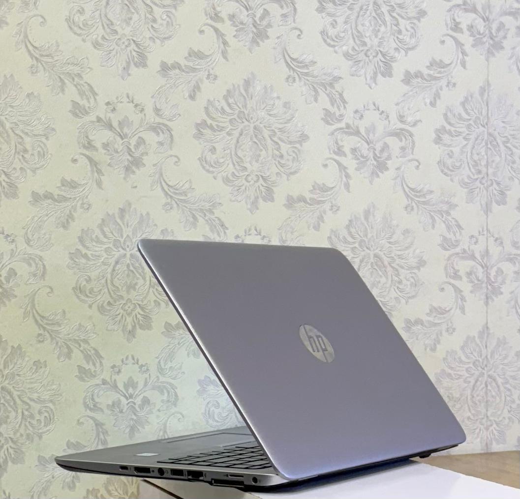 HP EliteBook 840 G4 Laptop – Intel Core i7 7600U Processor,   8GB RAM 256GB SSD
14 Inch Full HD Display, SSD Storage, Business Class Performance, Durable Design for Office, Work and Professional Use