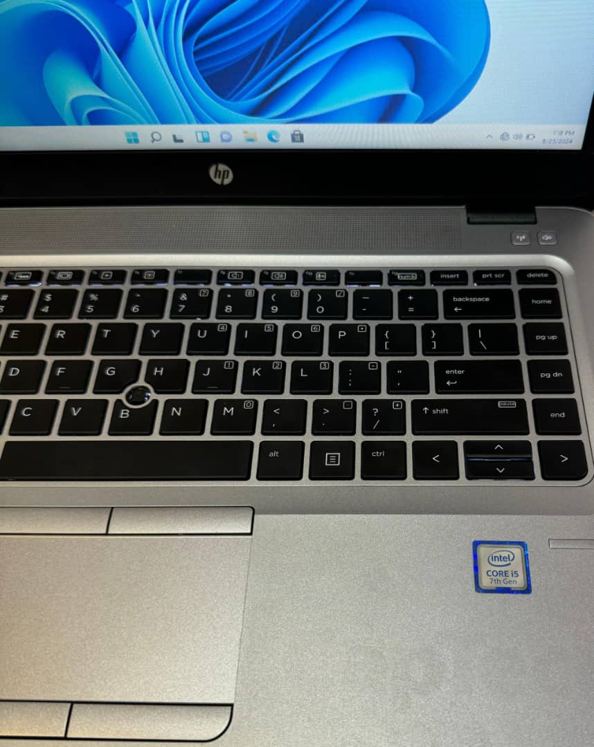HP EliteBook 840 G4 Laptop – Intel Core i7 7600U Processor,   8GB RAM 256GB SSD
14 Inch Full HD Display, SSD Storage, Business Class Performance, Durable Design for Office, Work and Professional Use
