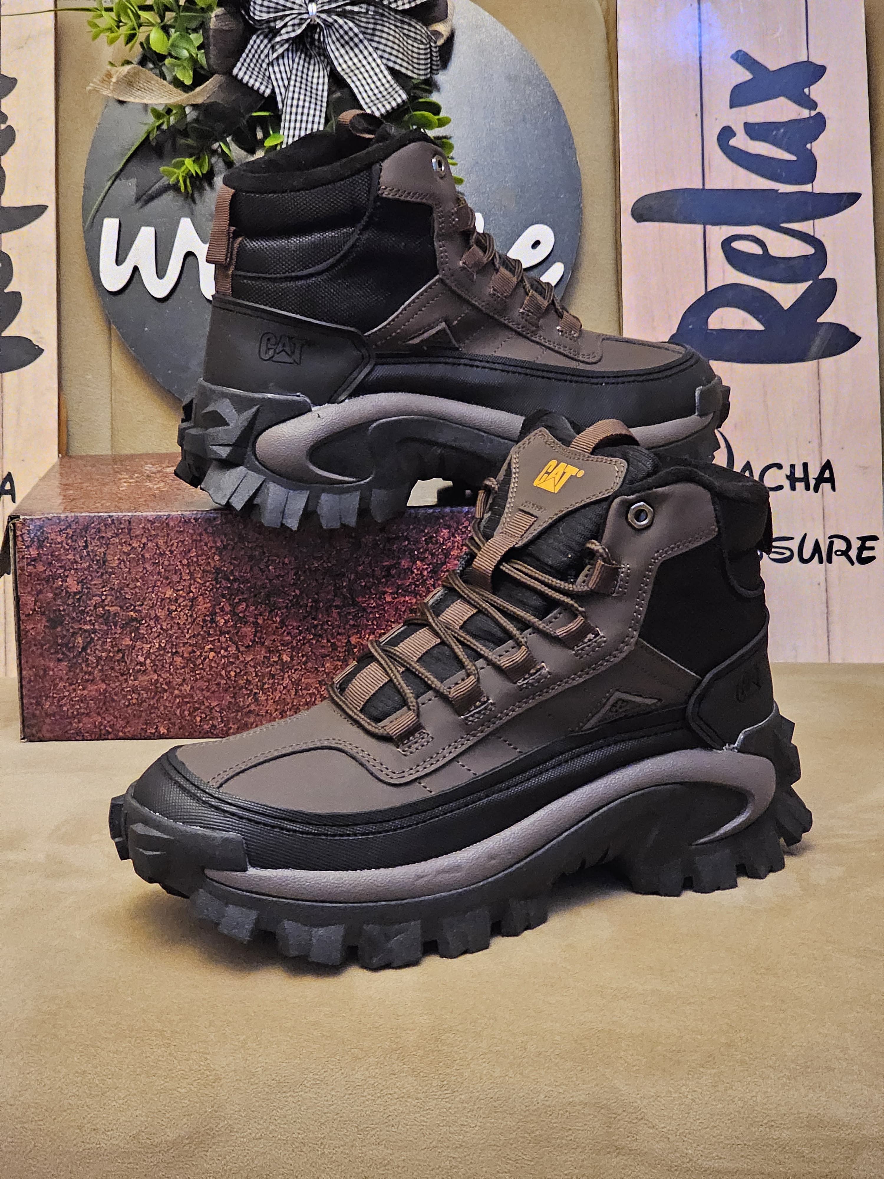 CAT BOOTS
