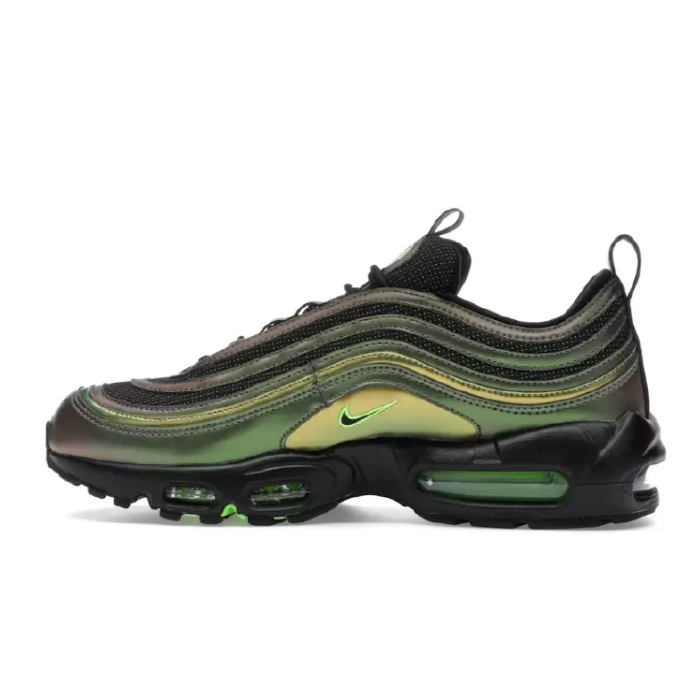 Casual Nike Air Max Ducks Sneaker
A Feather Edition Features Oregon-Inspired Graphics, Rubber Sole, Breathable Durable Materials, Full-length Air Cushioning, and a Supportive, Comfortable Fit Daily.
