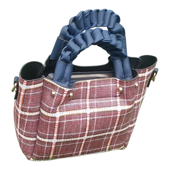 Fashionable  leather women's Handbag.