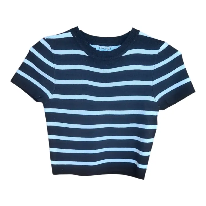 Unleash your inner Barbie with this glamorous & chic striped crop top.