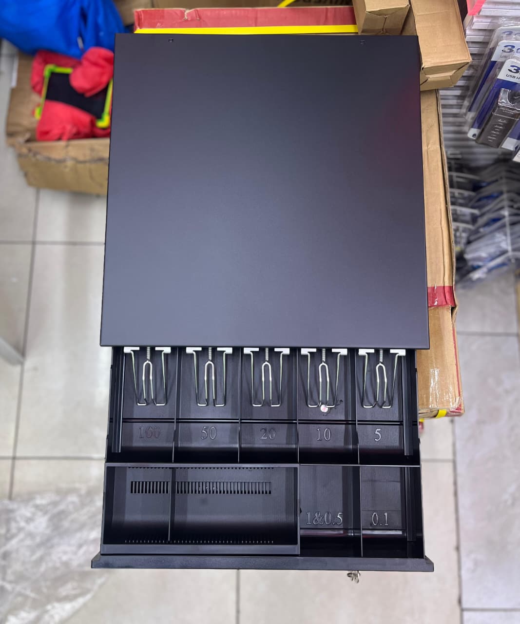 Cash Drawer – Heavy-Duty POS Money Drawer with 4 Bill & 5 Coin Compartments, Key Lock & Smooth Slide Rail – Ideal for Shops, Restaurants & Retail Counters