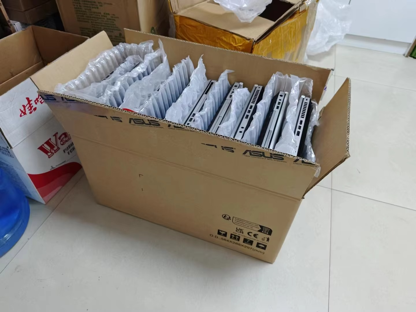 HP EliteBook 820 G3 Laptop – Intel Core i7 | 8GB RAM | 256GB SSD | 12.5" HD Display | Compact Business Laptop | Fast & Reliable Performance – FREE Bag + Watch + Type-C Cable