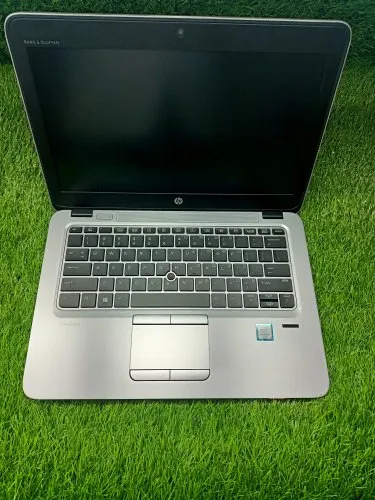 HP EliteBook 820 G3 Laptop – Intel Core i7 | 8GB RAM | 256GB SSD | 12.5" HD Display | Compact Business Laptop | Fast & Reliable Performance – FREE Bag + Watch + Type-C Cable