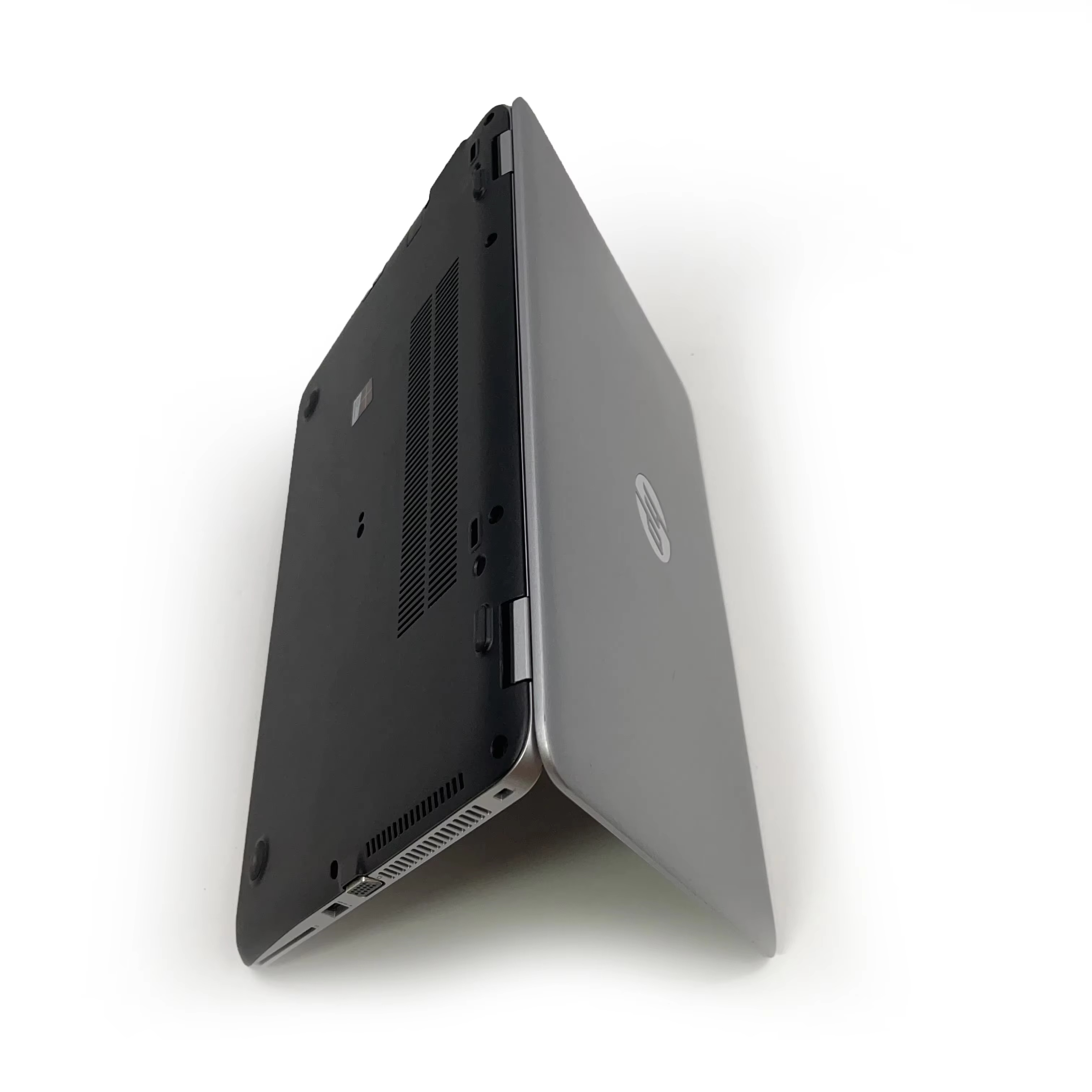 HP EliteBook 840 G3 Laptop – Intel Core i5 6th Gen | 8GB RAM | 256GB SSD | 14" Full HD Display | Business Laptop – FREE Bag + Watch + Type-C Cable