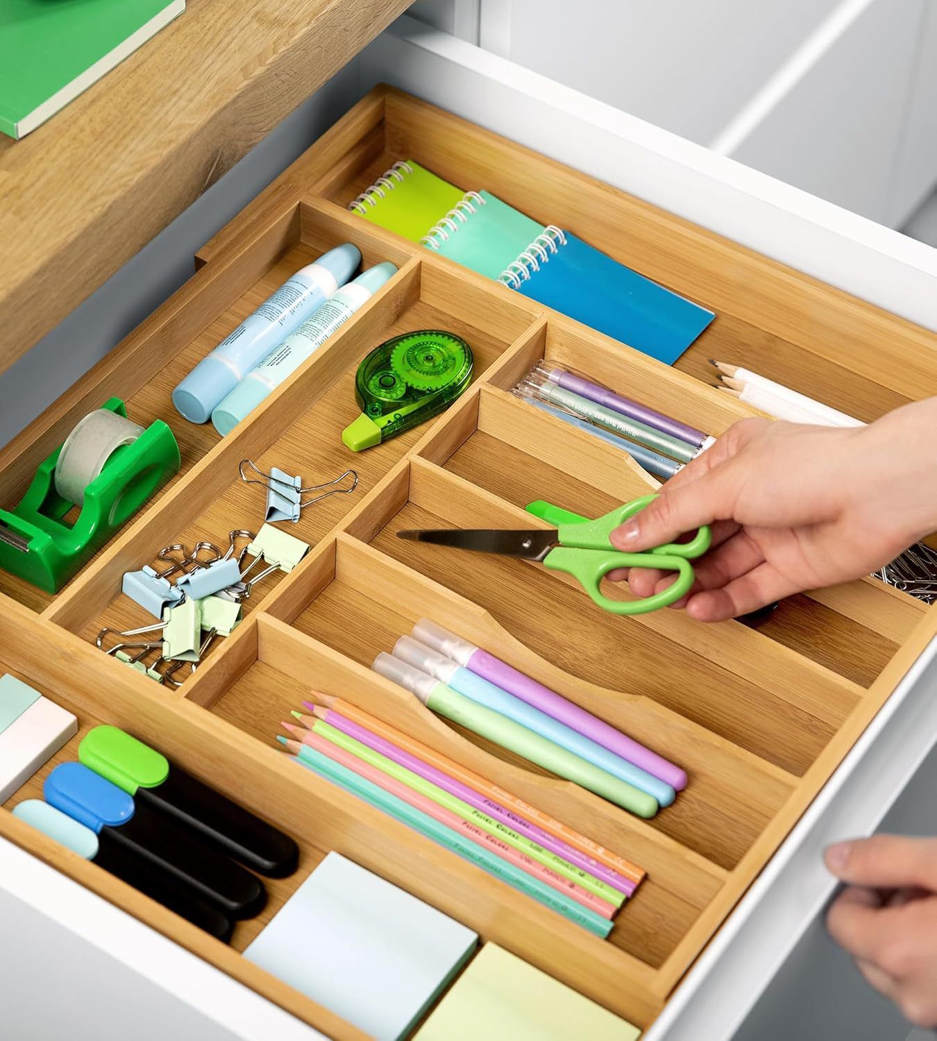 Bamboo Silverware Drawer Organizer Kitchen, Expandable Utensil Organizer with Knife Block, Cutlery Tray with Divider, Multifunctional Drawer Organizer