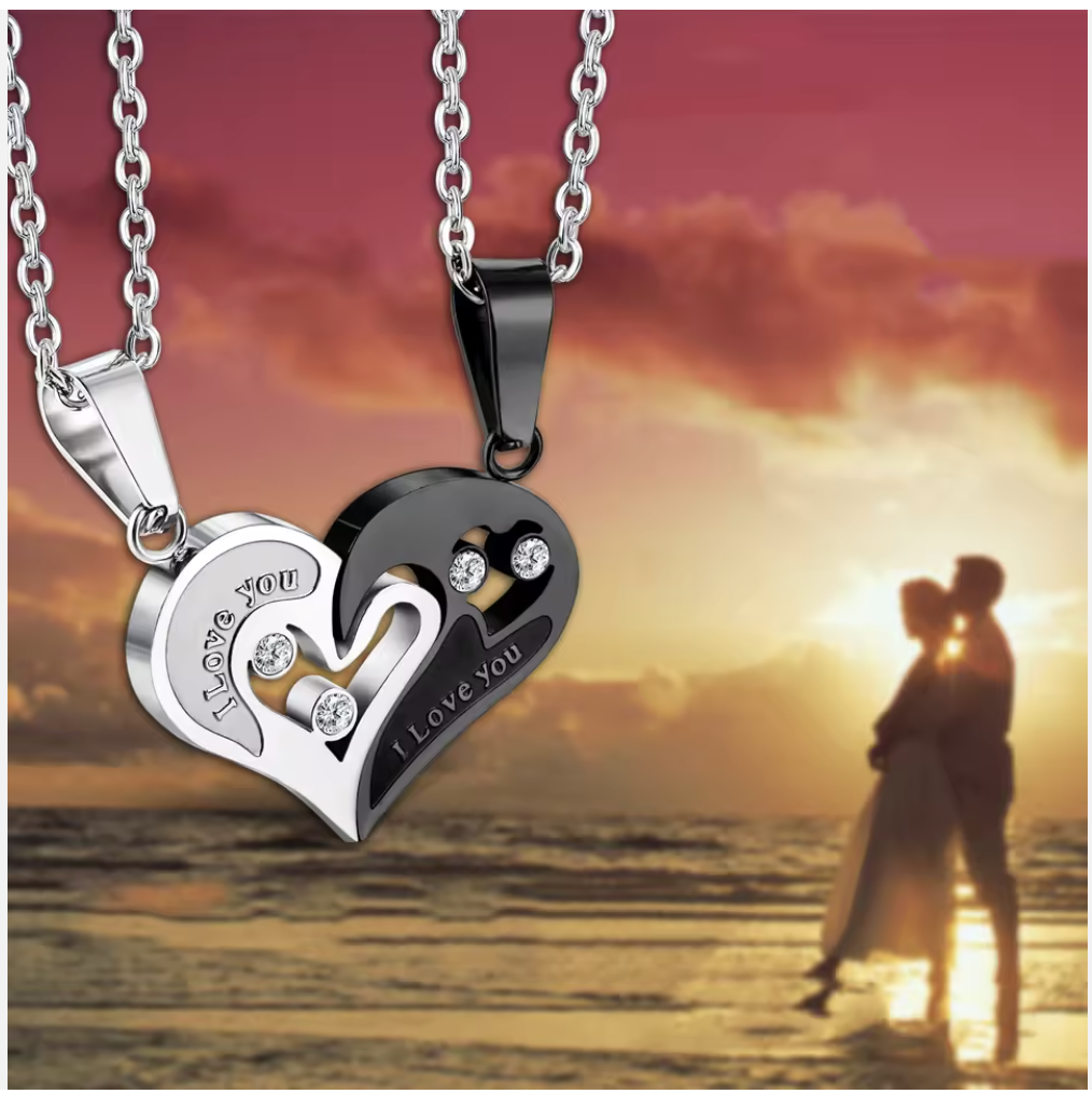 4Pieces Couple's Heart-Shaped “I Love You” Pendant Necklace Lovers' Jewelry Valentine's Day Gift Fashionable Couple's Necklace + Matching Bracelet Unisex Lovers' Necklace & Pendant Holiday Gift Set