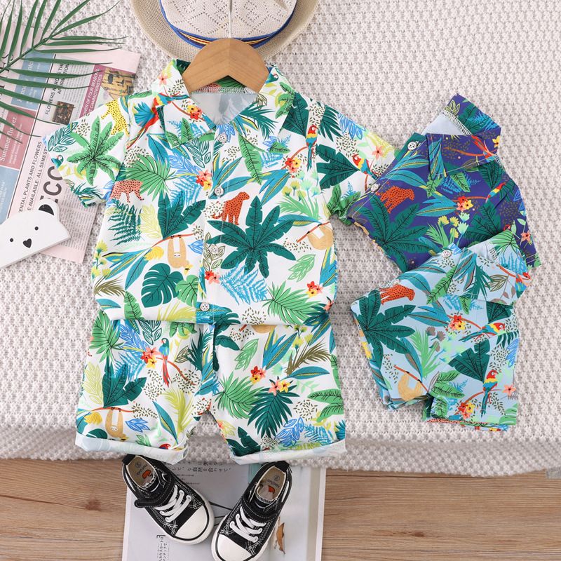 2 pcs boys aged 0-4 years old. Hawaiian style short-sleeved flowered shirt and shorts set. Coconut tree short-sleeved lightweight beach fashionable vacation clothing