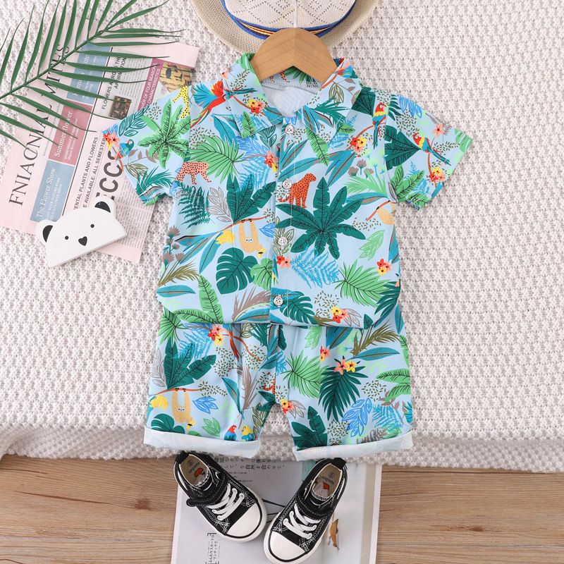 2 pcs boys aged 0-4 years old. Hawaiian style short-sleeved flowered shirt and shorts set. Coconut tree short-sleeved lightweight beach fashionable vacation clothing