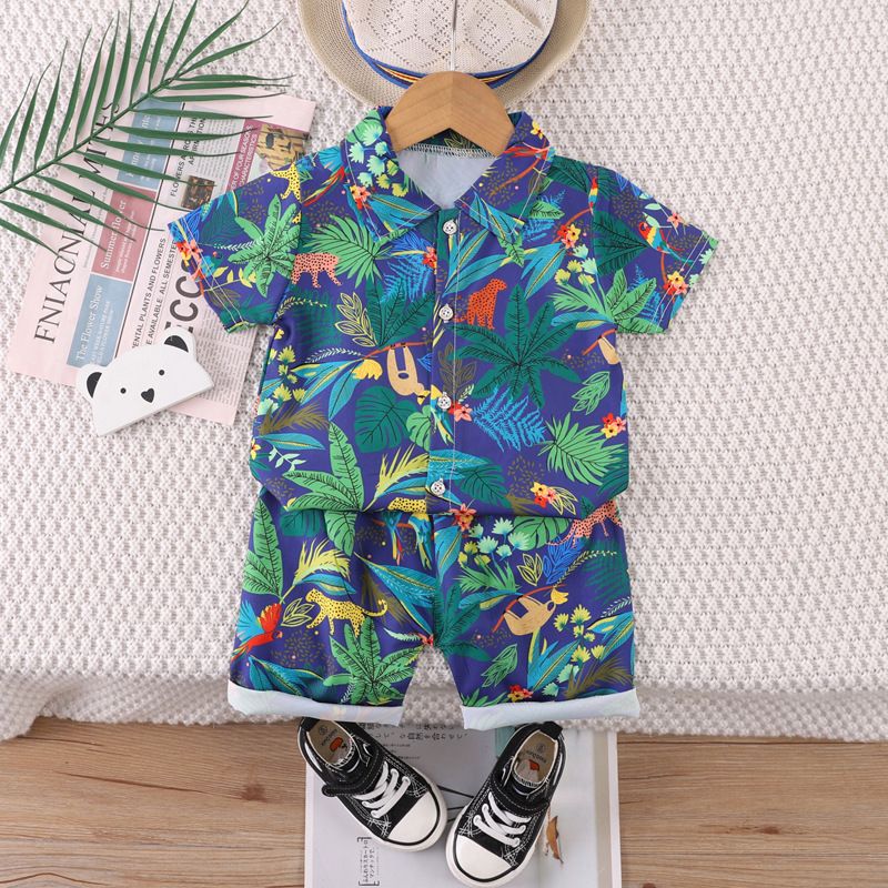 2 pcs boys aged 0-4 years old. Hawaiian style short-sleeved flowered shirt and shorts set. Coconut tree short-sleeved lightweight beach fashionable vacation clothing