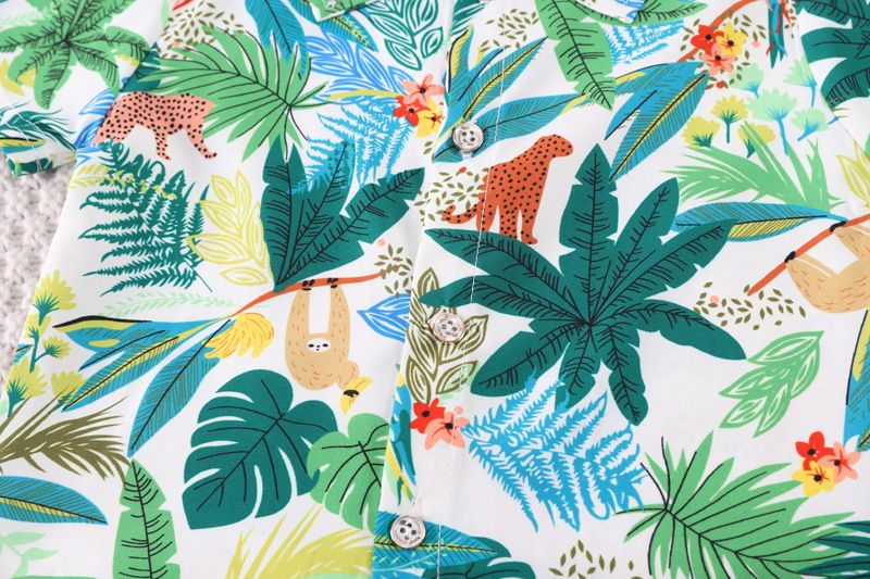 2 pcs boys aged 0-4 years old. Hawaiian style short-sleeved flowered shirt and shorts set. Coconut tree short-sleeved lightweight beach fashionable vacation clothing