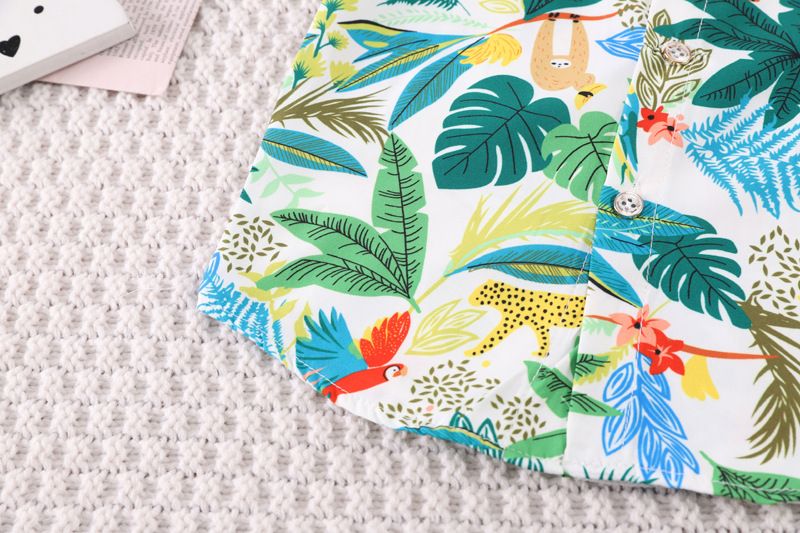 2 pcs boys aged 0-4 years old. Hawaiian style short-sleeved flowered shirt and shorts set. Coconut tree short-sleeved lightweight beach fashionable vacation clothing