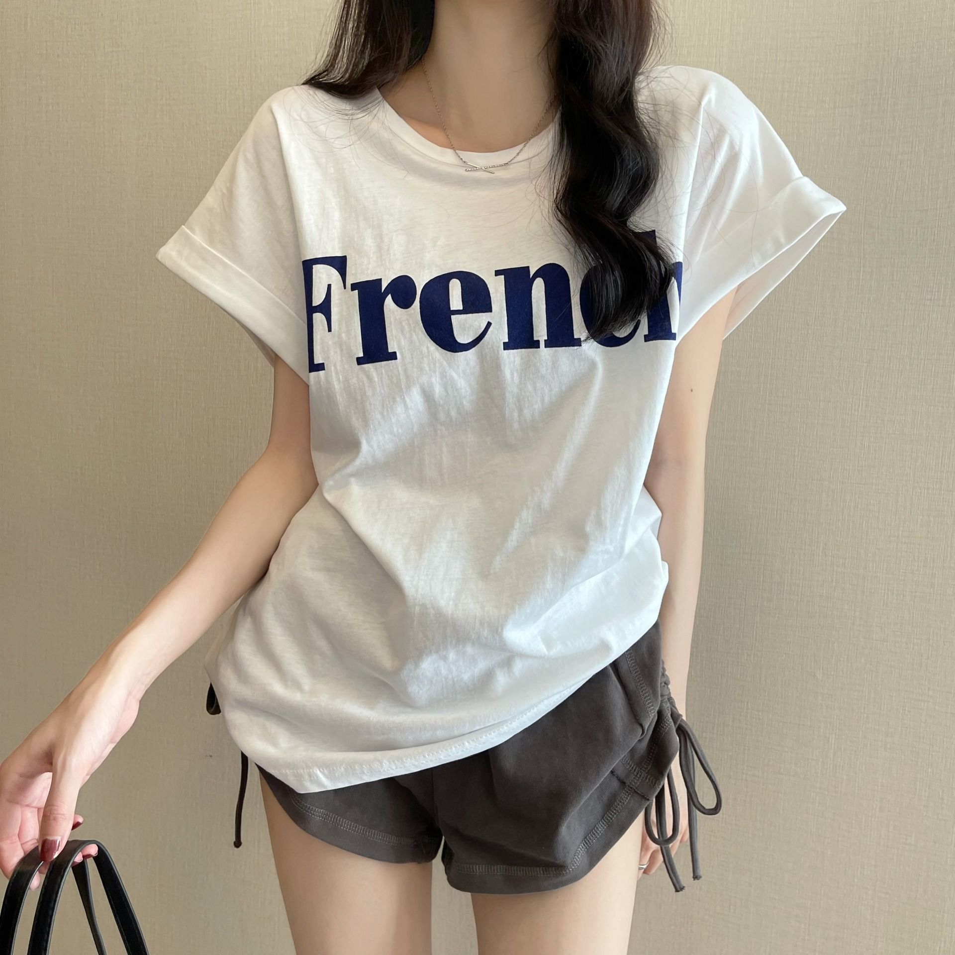 2025 new trendy Instagram-style super popular slimming dropped-shoulder cute short-sleeved T-shirt for relaxed women's summer student tops, trendy and stylish