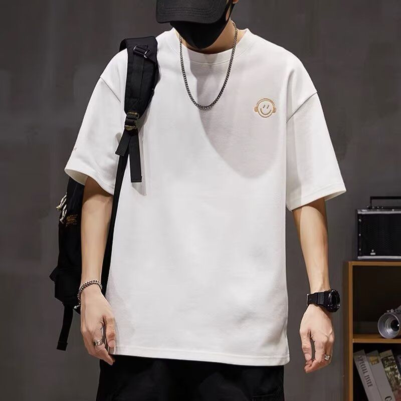 Short-sleeved trendy men's T-shirt in Hong Kong style, round neck, popular brand, Japanese style, summer season, loose fit, large size, trendy and casual