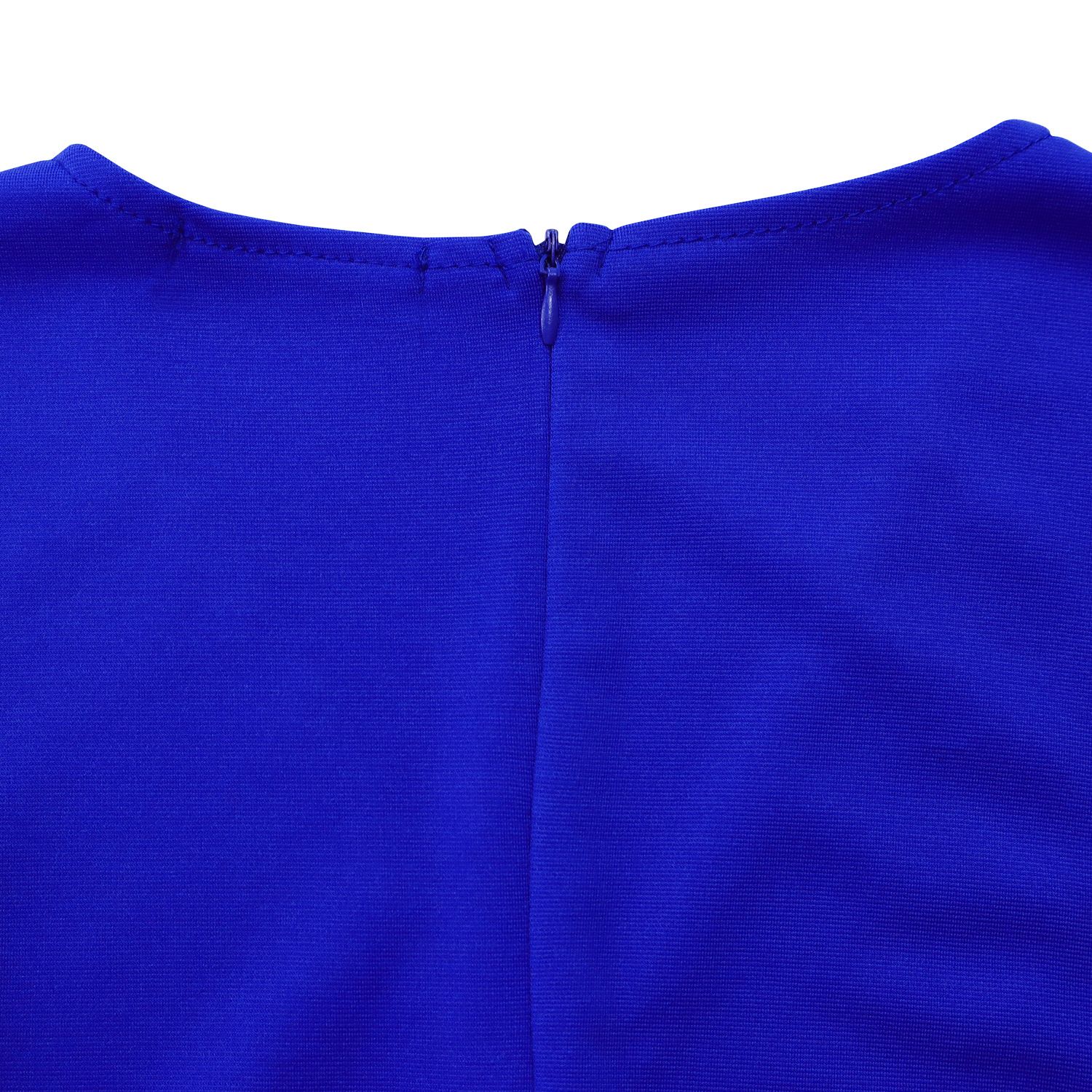 V-neck solid color pleated long-sleeved office lady autumn and winter 2026 European and American style figure-hugging dress