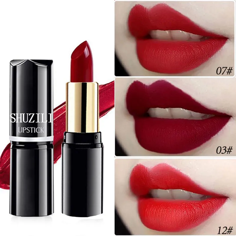 The popular "period color" lipstick is not prone to fading, does not stick to cups, is moisturizing and nourishing, suitable for students with yellow skin tones and those who are bare-faced. It comes