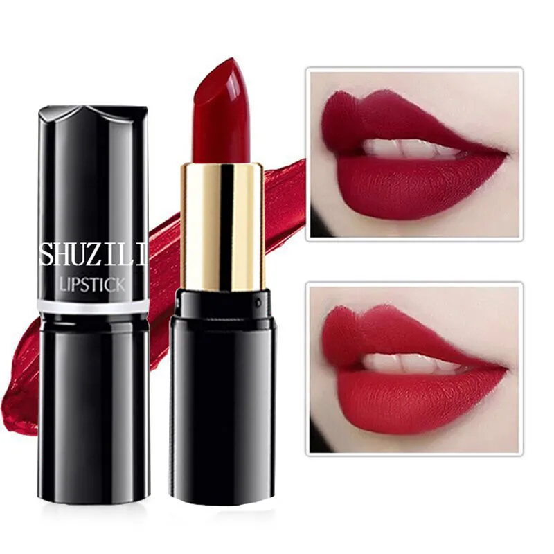 The popular "period color" lipstick is not prone to fading, does not stick to cups, is moisturizing and nourishing, suitable for students with yellow skin tones and those who are bare-faced. It comes