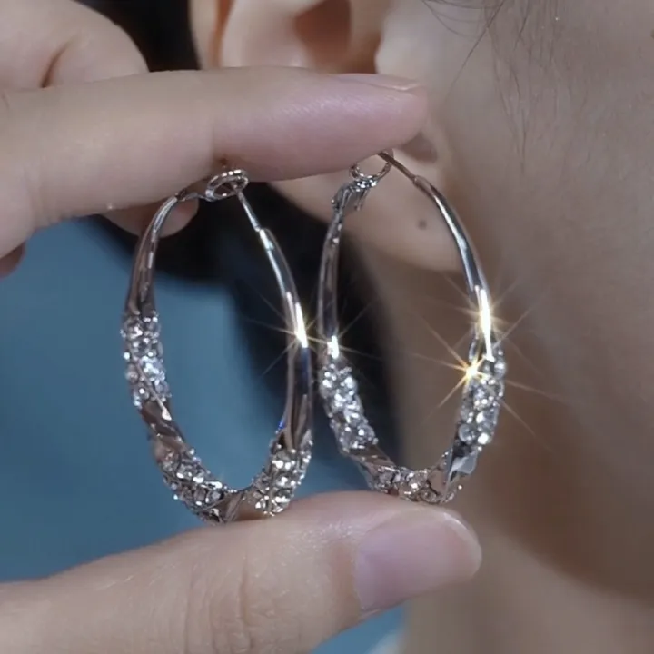Fashionable, versatile, high-end, premium large hoop earrings. 2026 new model best-selling, exaggerated and unique ear ring, silver needle style accessory