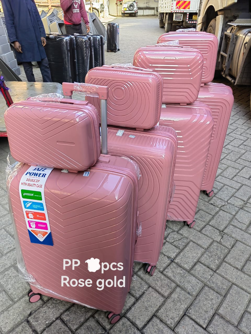 4-in-1 JAZZ POWER PP Rubber Suitcase – Durable, Secure, and Complete
Travel smart with the 4-in-1 JAZZ POWER PP Rubber Suitcase set, designed for style, durability, and security. Made from premium PP