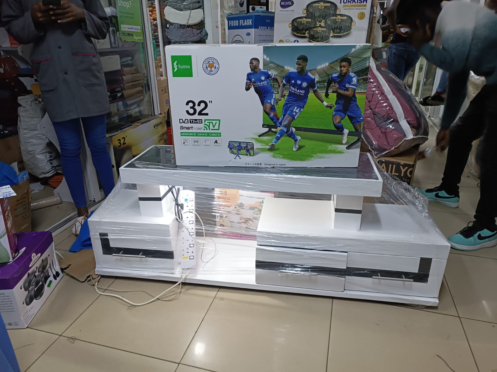 TV Stand With LED Lights – Supports Up To 50” TV (With Drawers)

Bring your entertainment to life! This modern TV stand comes fitted with vibrant LED lights that add a stunning glow to your living roo