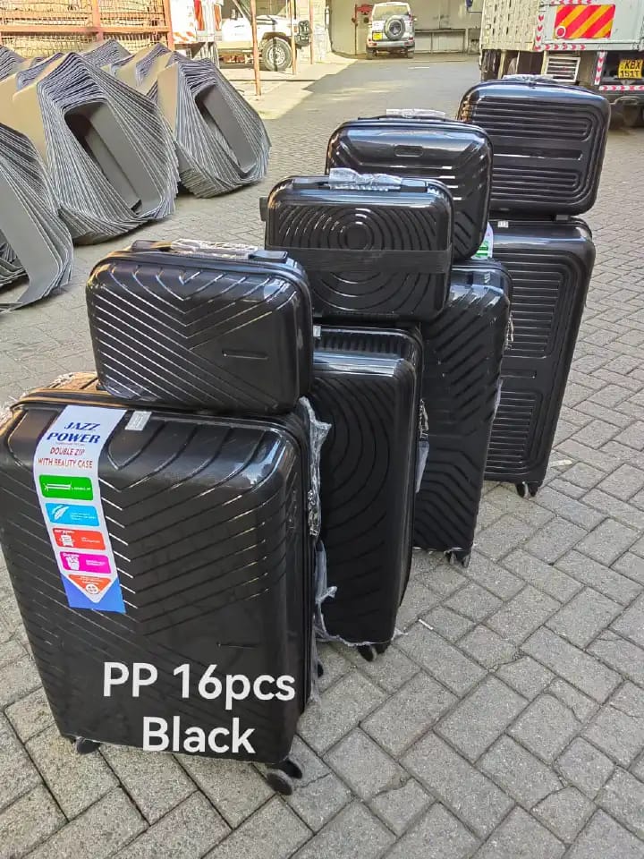 4-in-1 JAZZ POWER PP Rubber Suitcase – Durable, Secure, and Complete
Travel smart with the 4-in-1 JAZZ POWER PP Rubber Suitcase set, designed for style, durability, and security. Made from premium PP