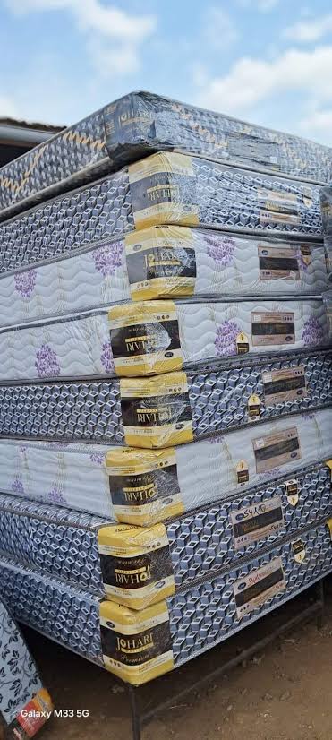 Johari 8-Inch Premium Comfort Mattress – Sleep Like Royalty! ✨

Upgrade your sleep experience with the Johari 8-Inch Mattress — a perfect blend of firm support, plush comfort and long-lasting durabili