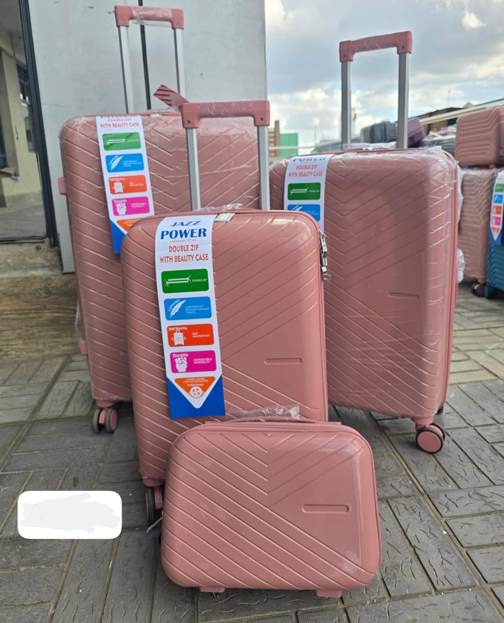 4-in-1 JAZZ POWER PP Rubber Suitcase – Durable, Secure, and Complete
Travel smart with the 4-in-1 JAZZ POWER PP Rubber Suitcase set, designed for style, durability, and security. Made from premium PP