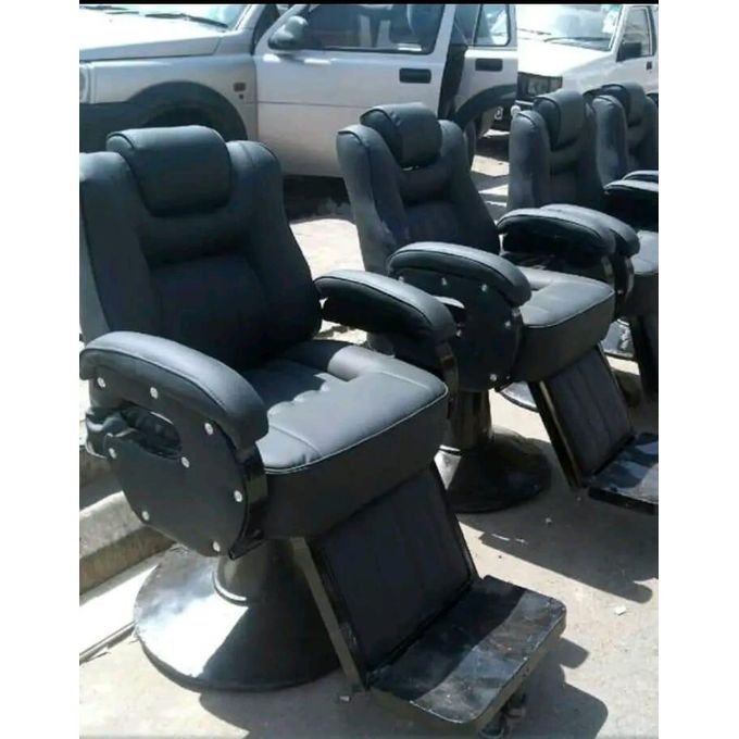 Ultimate Black Faux Leather Barber Chair – Style, Comfort & Durability in One Seat!

Upgrade your barbershop with this premium black faux leather barber chair, designed for both comfort and class. T