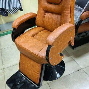 Comfortable Local Barber Chair – Jua Kali Advance Reclining Barber Chair (Brown)
Upgrade your barbershop with this locally crafted Jua Kali Advance Barber Chair, designed for comfort, durability, and
