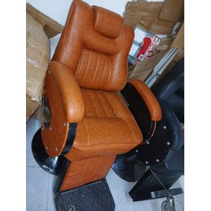 Comfortable Local Barber Chair – Jua Kali Advance Reclining Barber Chair (Brown)
Upgrade your barbershop with this locally crafted Jua Kali Advance Barber Chair, designed for comfort, durability, and