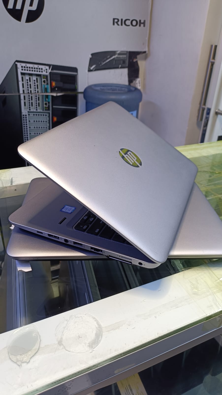 HP EliteBook 820 G3 (Core i7 6th Gen, 8GB RAM, 256GB SSD) is a compact, lightweight 12.5-inch business-grade ultrabook designed for mobility and productivity