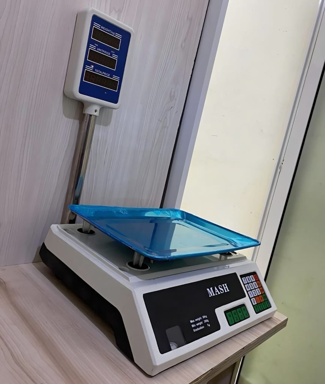 Digital Price Computing Weighing Scale with Pole Display – 30KG Retail Electronic Scale
Comes with a clear pole display for customer visibility