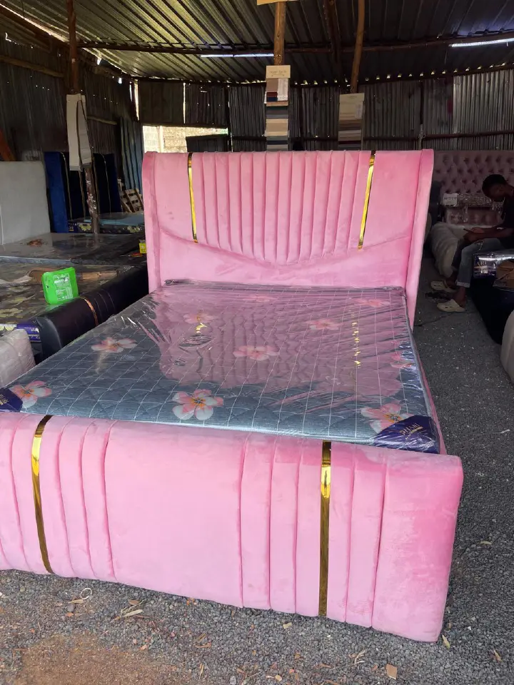 pink bed