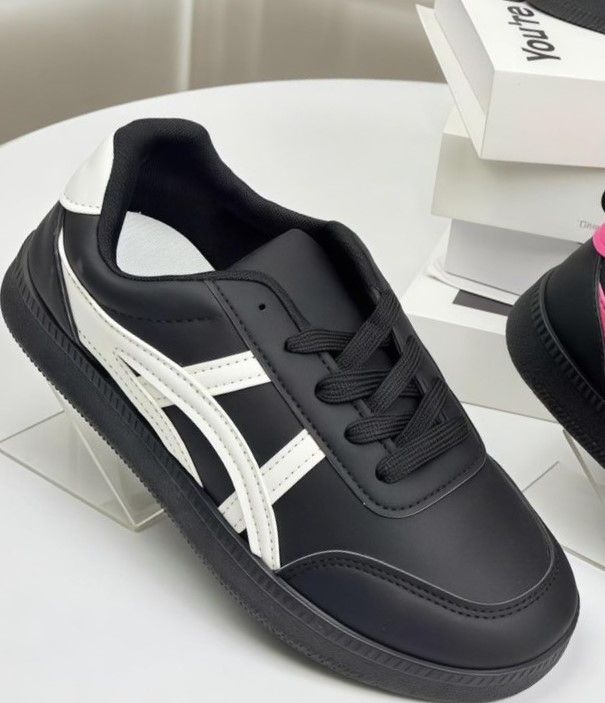 Sneakers Women/unisex Large Size New Sports Shoes unisex Small White with stripes Shoes Fashion Comfort Sneakers Lightweight Casual Running Shoes trendy shoes tennis shoe unisex shoes leather .